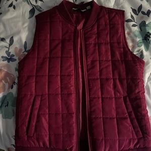 Sleeveless zipper jacket